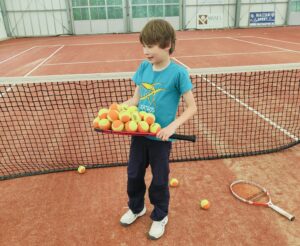 Kinder tennislessen Delft, Den Haag en Rotterdam